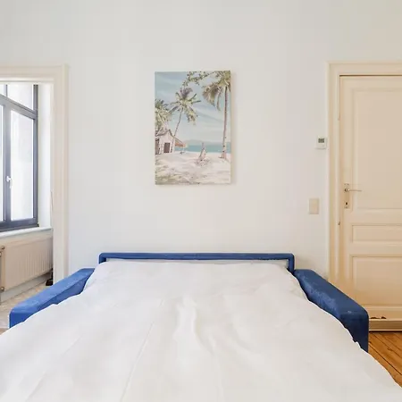 Self Check In 2 In Trendy Saint Gilles *