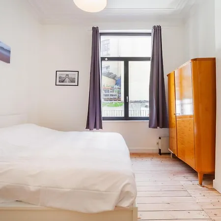 Apartment Self Check In 2 In Trendy Saint Gilles