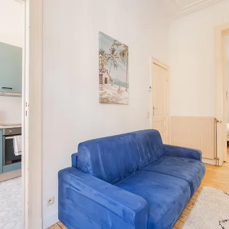 Self Check In 2 In Trendy Saint Gilles *