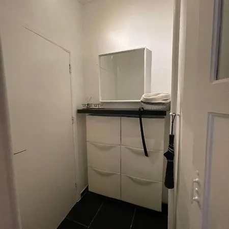 De Charme Dans Maison De Maitre Bruxelloise Apartment *