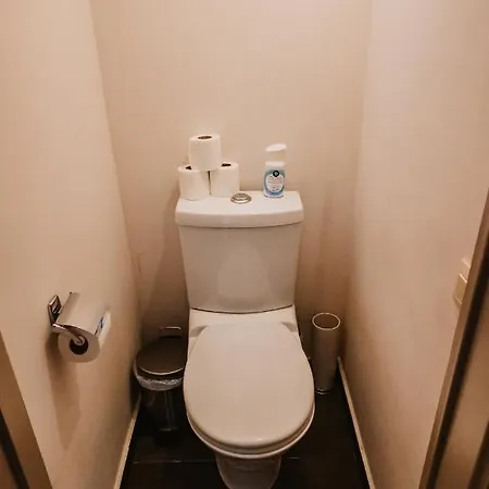 Ξενοδοχείο με διαμερίσματα Beautiful In Porte De Namur