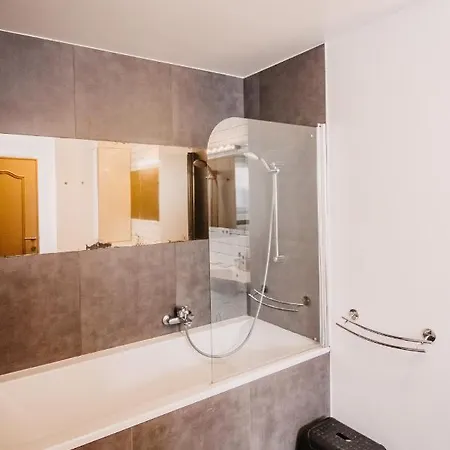 Ξενοδοχείο με διαμερίσματα Beautiful In Porte De Namur *