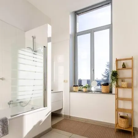 Manoir Bel Horizon Avec Grand Jardin Et Parking Prive 度假居 布鲁塞尔