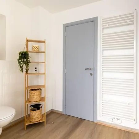 Manoir Bel Horizon Avec Grand Jardin Et Parking Privé Сasa de vacaciones Bruselas