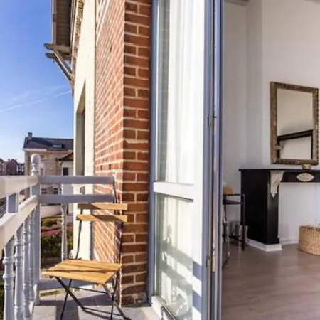 Manoir Bel Horizon Avec Grand Jardin Et Parking Prive 別荘 ブリュッセル