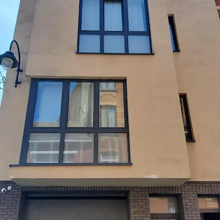 Deluxe Au 2eme Etage, Double Au 4eme Etage Not A *