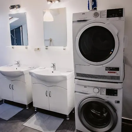 Beautiful In Porte De Namur Lägenhetshotell