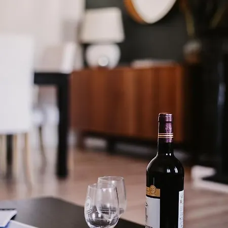 Beautiful In Porte De Namur Ξενοδοχείο με διαμερίσματα Βρυξέλλες