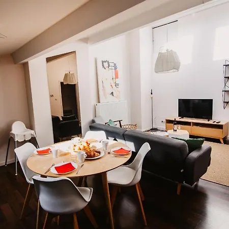 Beautiful In Porte De Namur Ξενοδοχείο με διαμερίσματα *