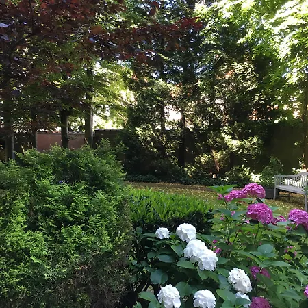 ファースト ユーロフラット 4* ブリュッセル