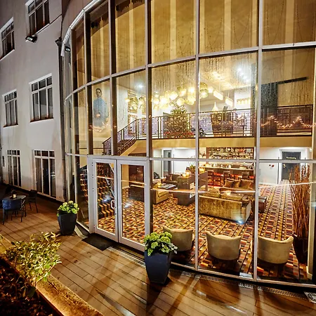 The Augustin 4*