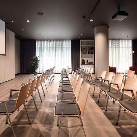 Radisson Collection Grand Place Hotel
