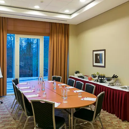 Crowne Plaza Brussels Airport By Ihg מלון זבנטם