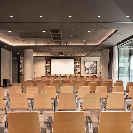 Radisson Collection Grand Place Hotel