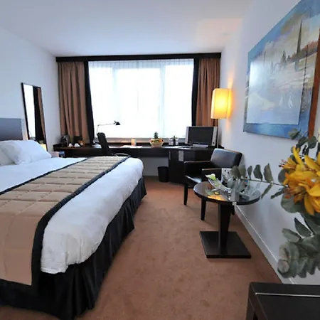 Hotel Progress 4*