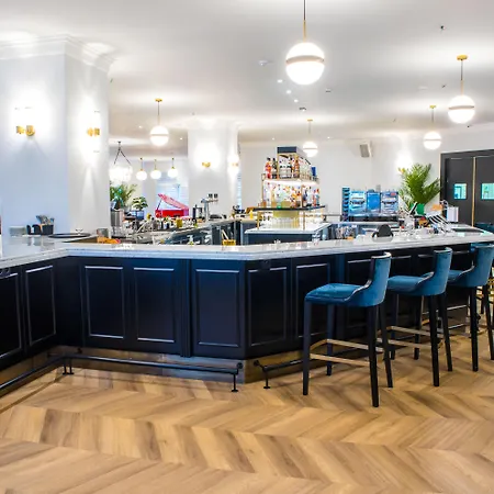 Hotel A&o Centrum 4*