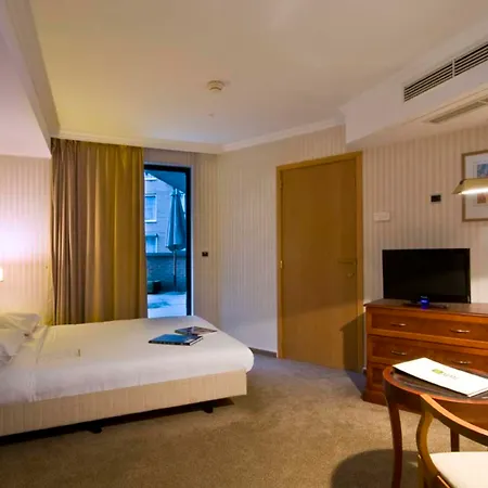 B-aparthotel Ambiorix Apartahotel Bruselas