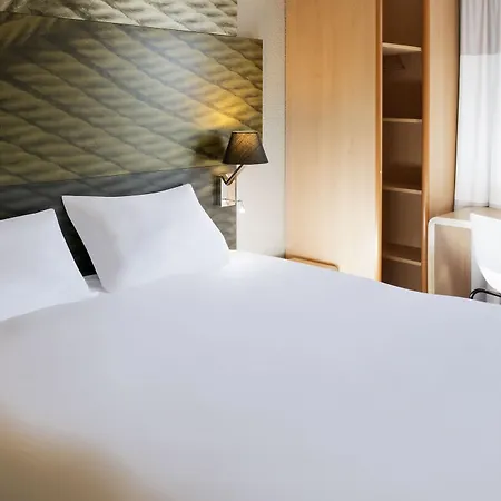 Ibis Centre Hotel
