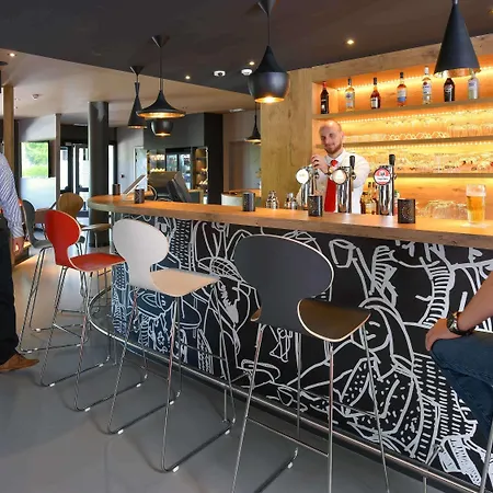 Hotel Ibis Erasmus 3*