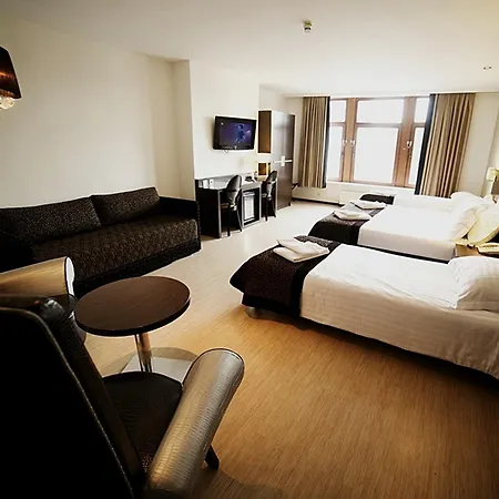 Urban Yard Hotell 3*