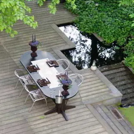 Urban Yard Hotell 3*