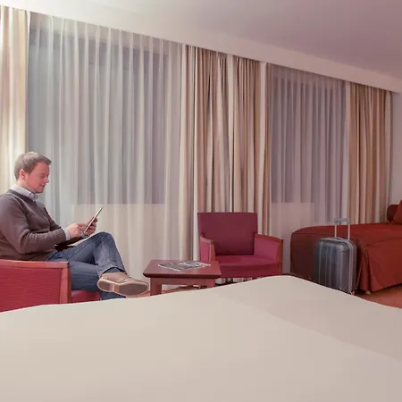 Hotel Mercure Airport