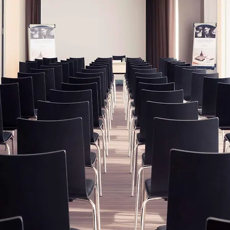 Hotel Mercure Brussels Airport 3*