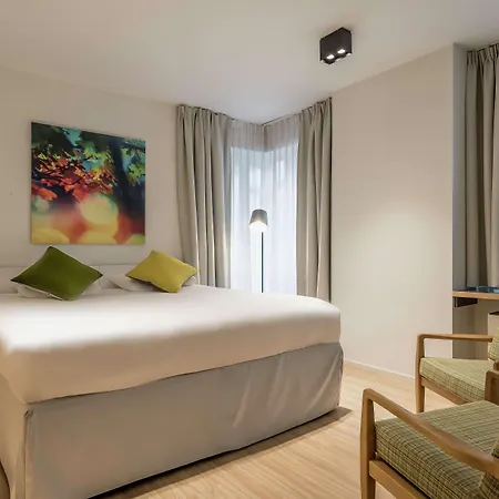 Hilton Garden Centre Hotel 4*