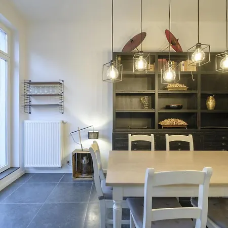 Διαμέρισμα Magnificent 2 Bedroom Duplex + Terrace Ixelles *