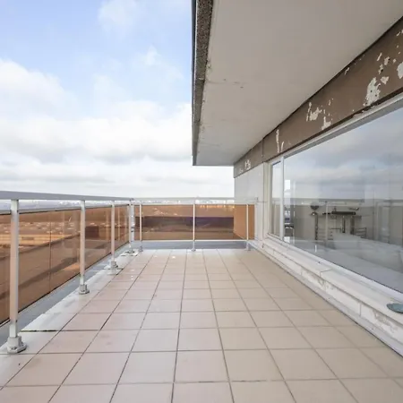 With Big Terrace Appartement Brussel
