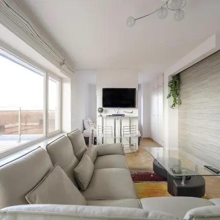 With Big Terrace Appartement