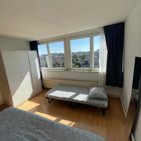 Apartment Les Oliviers: Appartement Dans Un Quartier Calme.