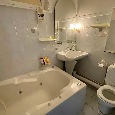 Superbe Duplex Avec Jacuzzi *