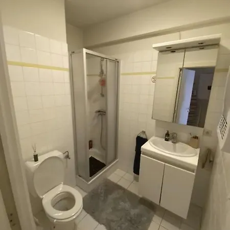 Minimal - Flat Ej Centre * Βρυξέλλες