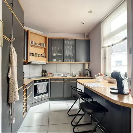 Lovely 2 Bedroom Penthouse With Terrace Appartement *