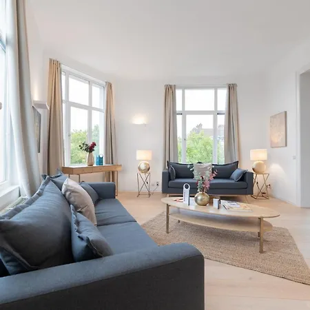 Sweett - Moliere Apartment