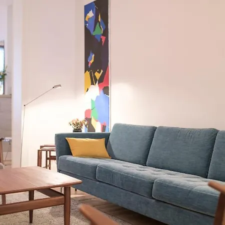 Apartamento Superb 1 Bedroom With Garden At Châtelain Bruxelas