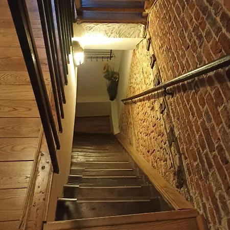 Spacious Duplex In Historical Center