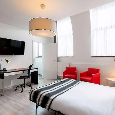 Hotel Beverly Hills 3*