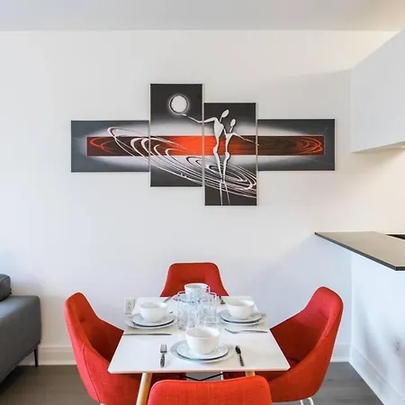 Lovely Newly Renovated Flat Habitación en casa particular
