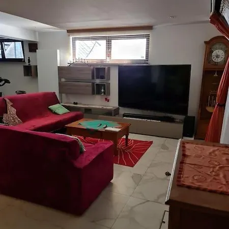 1 Haut De Gamme, Lit Queen Size