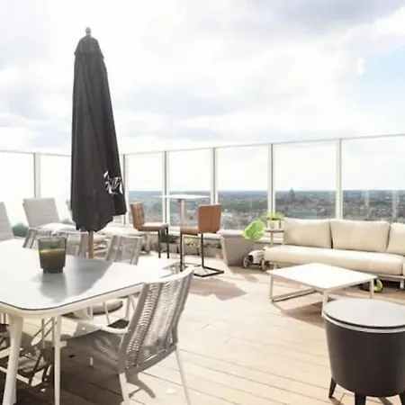 Apartment Luxury And Beautiful With Unique Skyview *