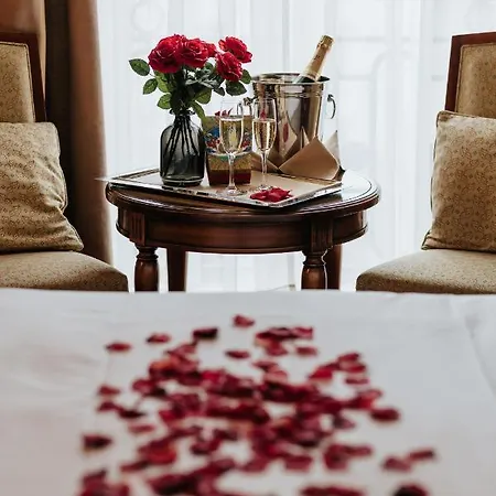 Hotel Le Plaza 5*