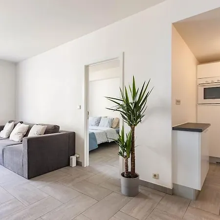 Beautiful 1br/1bar In E.u. District