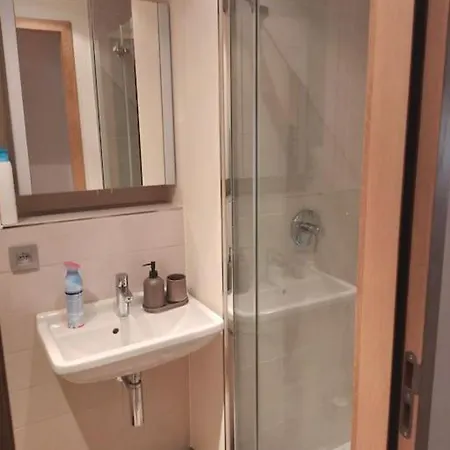 Beautiful 2br/2bar Apartement In European District Apartment *