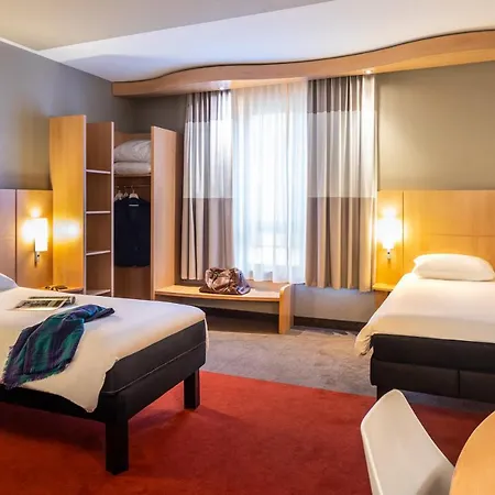 Otel Ibis Brussels Centre Gare Du Midi Saint-Gilles