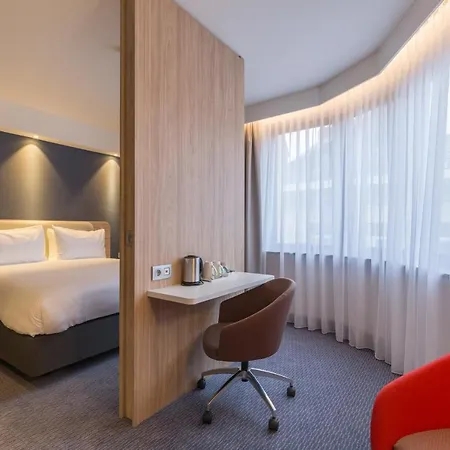 Отель Express Brussels-grand-place By Ihg