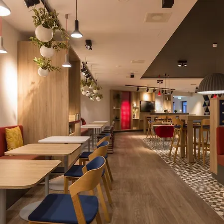 Express Brussels-grand-place By Ihg Отель 3*