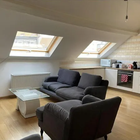 Superbe 2 Etages Et Terrasse Appartement *