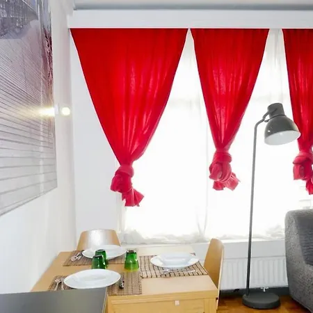 Ixelles: Superbe Appartement, Idealement Situe Apartman Brüsszel
